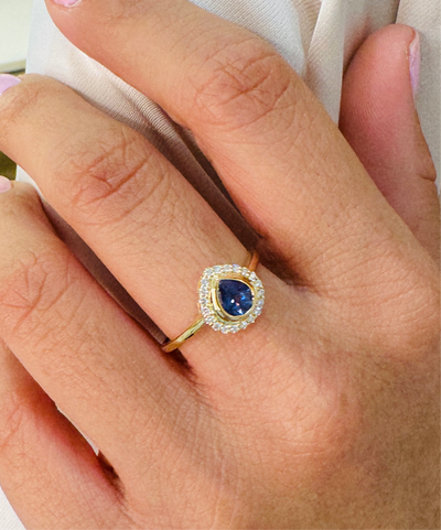 Blue Sapphire Pear Shape Ring In 18K Yellow Gold