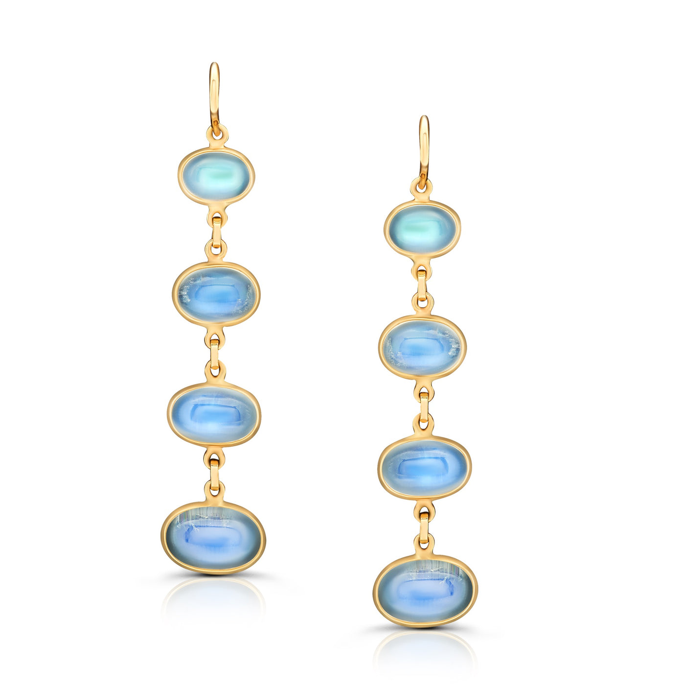 Rainbow Moonstone Oval Earring In 18K Yellow Gold