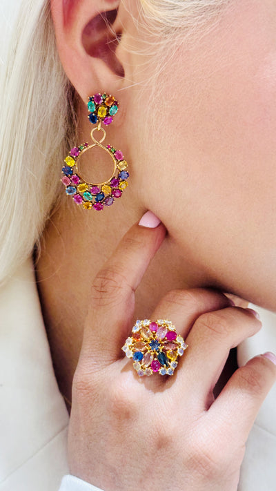 Multishape Multicolor Gemstone Ring In 18K Yellow Gold - Tresor Collection Model wearing multicolor sapphire, ruby, and moonstone cluster ring – luxury handcrafted gold jewelry by Tresor Collection