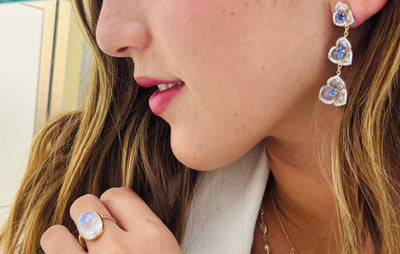 Rainbow Moonstone Round And Diamoind Bracelet In 18K Yellow Gold