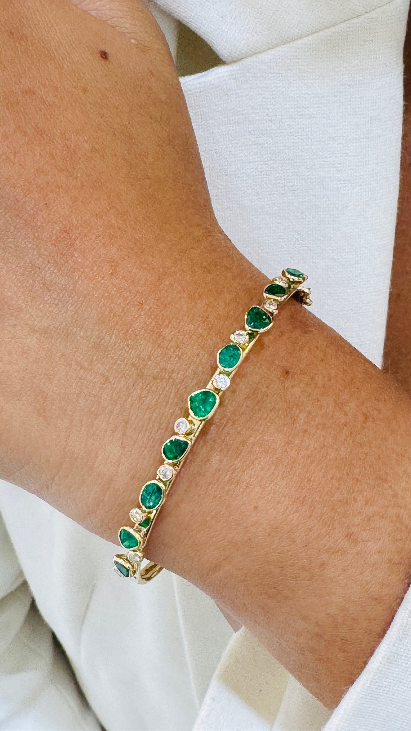 Emerald Mixshape And Diamond Bangle In 18K Yellow Gold