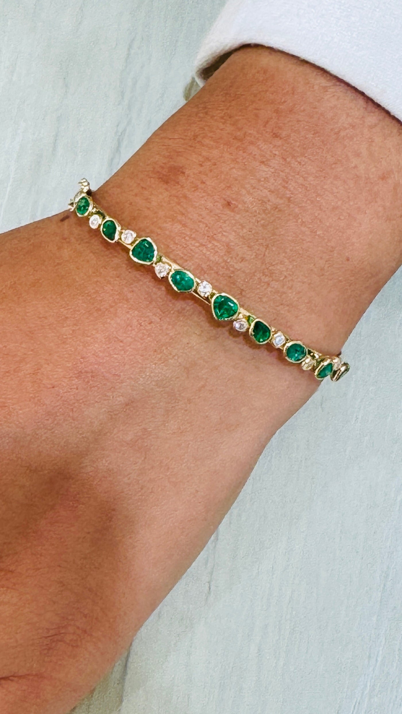 Emerald Mixshape And Diamond Bangle In 18K Yellow Gold