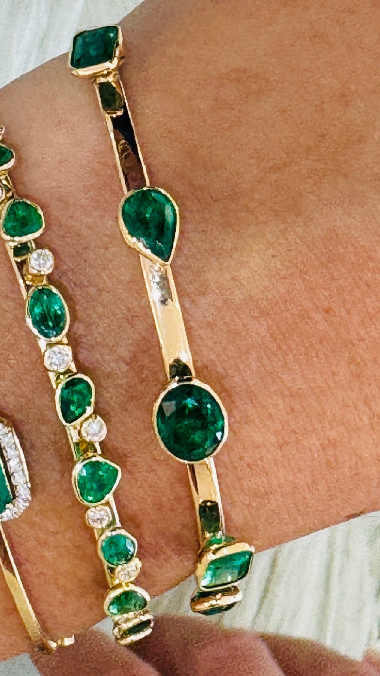 Emerald Mix Shape Bangle In 18K Yellow Gold