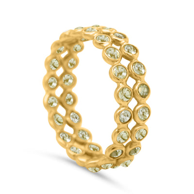 18K gold diamond ring – classic round cut luxury jewelry