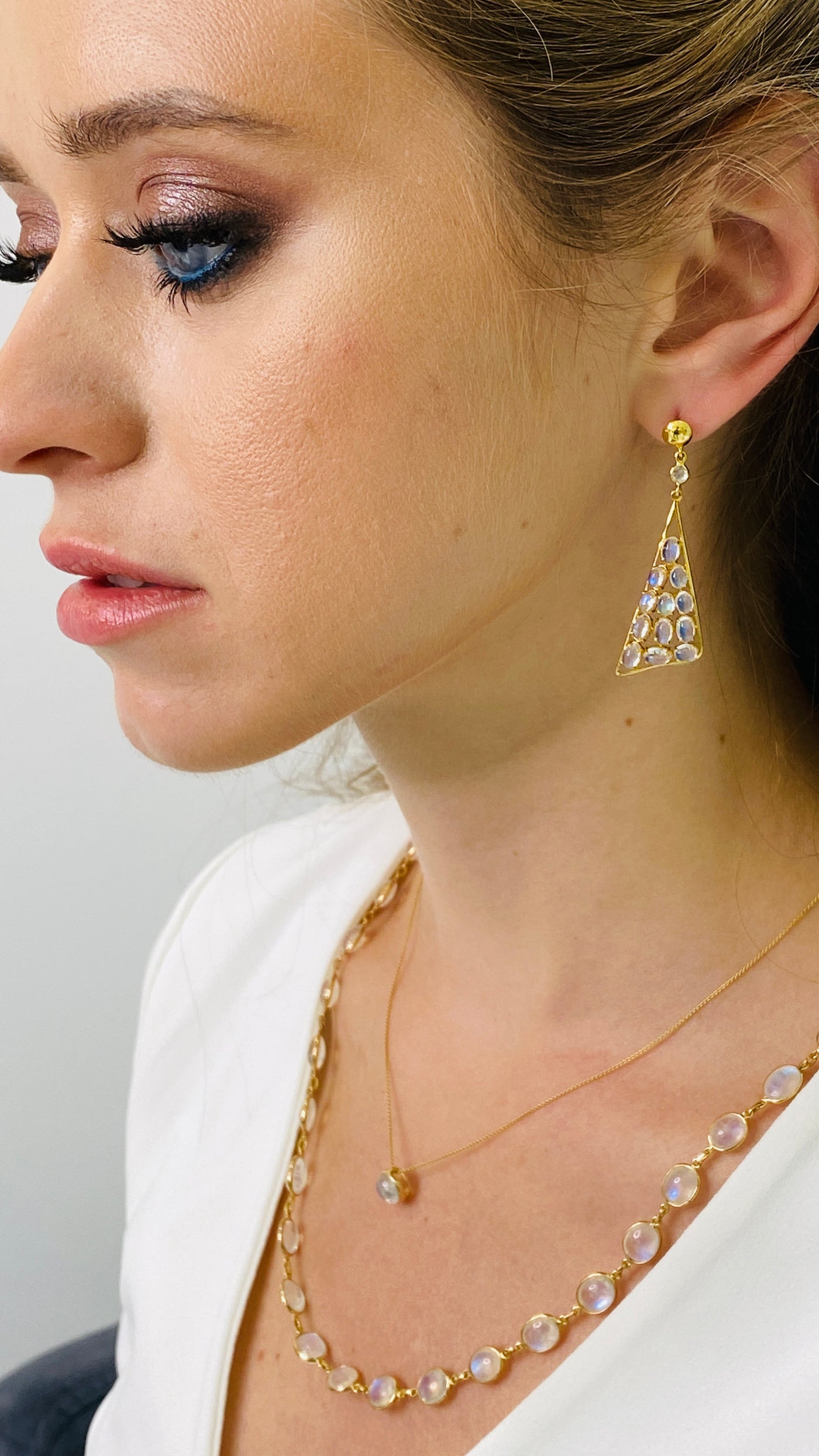 Rainbow Moonstone And Diamond Earring In 18K Yellow Gold