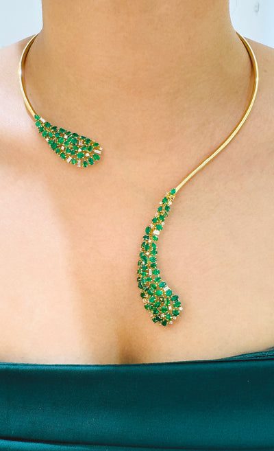 Emerald & Diamond Necklace in 18K Yellow Gold