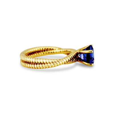 Tanzanite Round Ring In 18K Yellow Gold