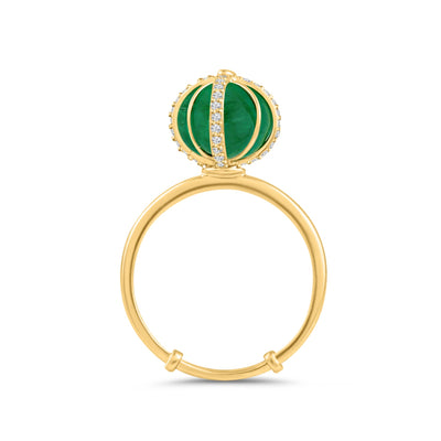 Elegant emerald and diamond beads ring in 18k yellow gold on white background Elegant emerald ring on model – handcrafted gold jewelry for women by Tresor Collection